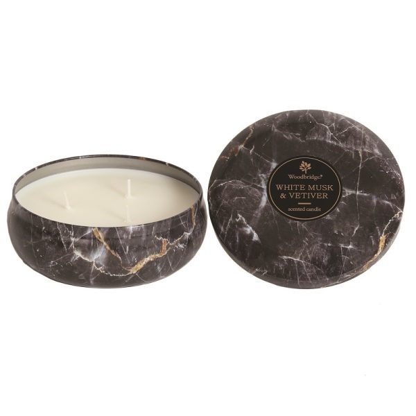 Woodbridge geurkaars in blik white musk & vetiver