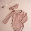 24084001 Frogs and Dogs velvet romper paloma sfeerfoto