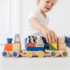 Bambolino Toys Nijntje houten blokkentrein sfeerfoto met jongen