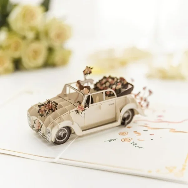 Papercrush pop-up kaart trouwauto sfeerfoto